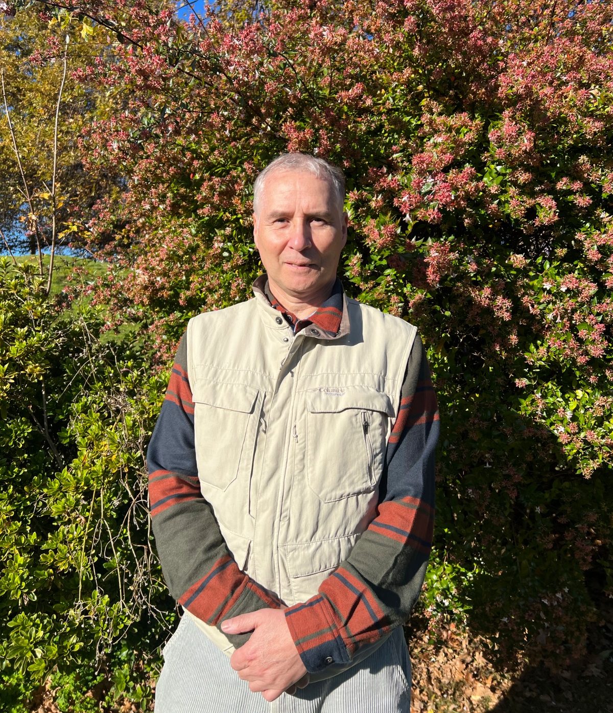 Dr. Carlos Molinet Flores