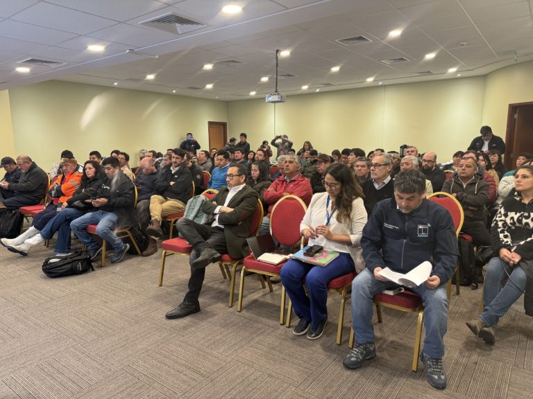 Ley General de Acuicultura: Asistentes de talleres en Chiloé relevaron desarrollo sustentable de la actividad